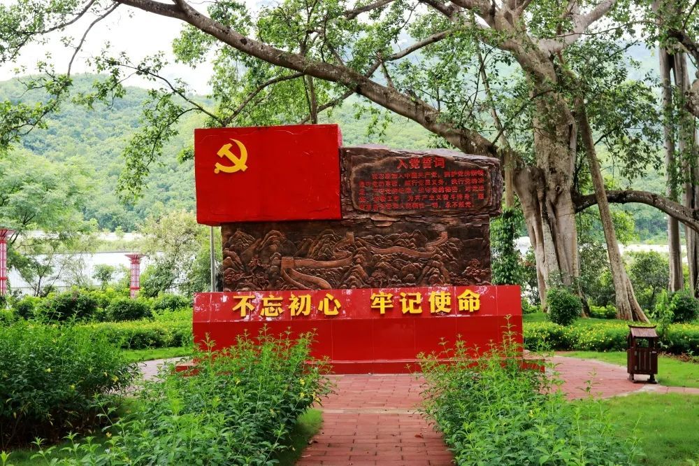 /lanyaWeb/lincangnews/upload/image/20220810/1660115084191433.jpg 33153d63b2af434ba0a05d829305f118.jpg